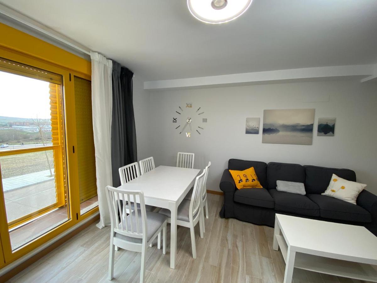 Apartamento Nuevo, Accesible Y Con Piscina !!! Salamanca Luaran gambar