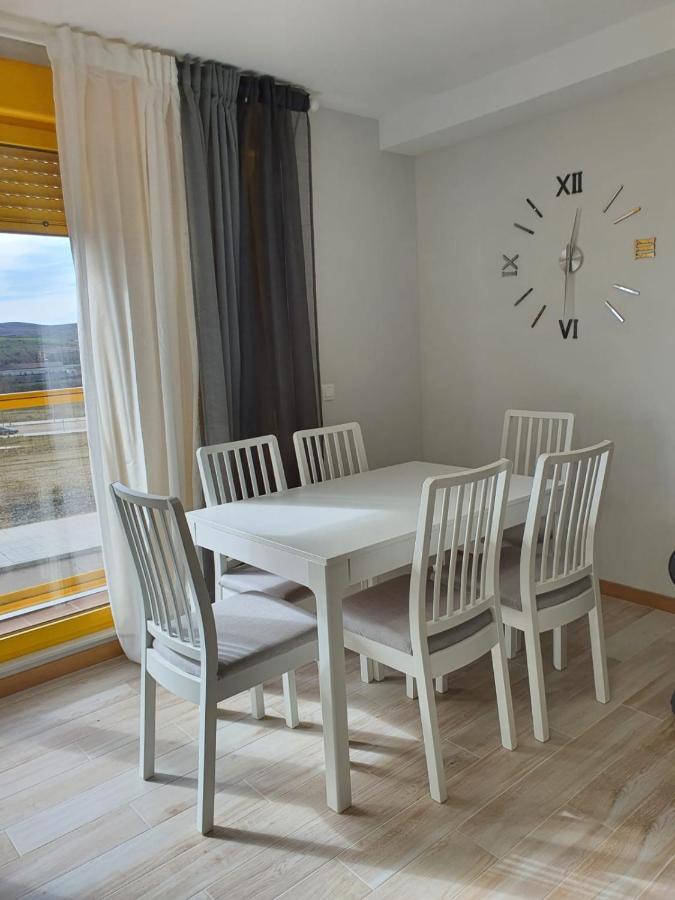 Apartamento Nuevo, Accesible Y Con Piscina !!! Salamanca Luaran gambar